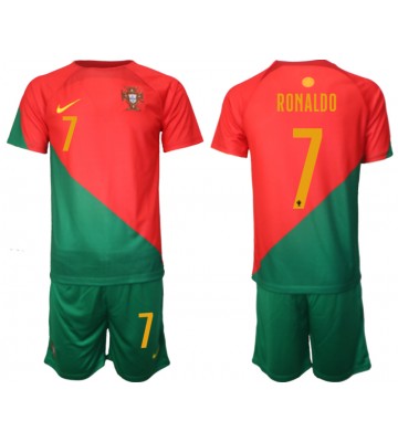 Portugal Cristiano Ronaldo #7 Hjemmebanesæt Børn VM 2022 Kort ærmer (+ korte bukser)